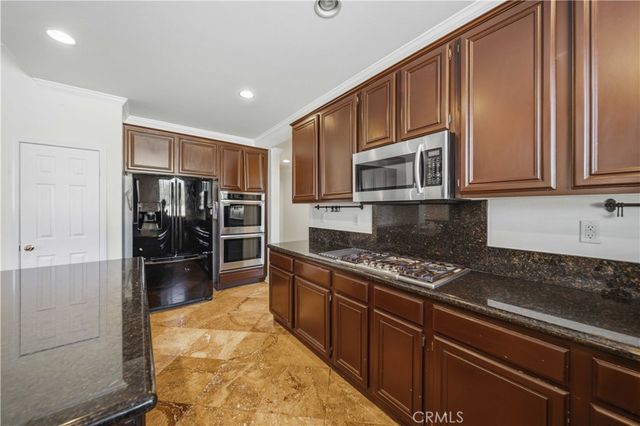 40949 Knoll Drive, Palmdale, CA 93551