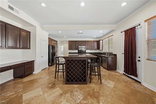 40949 Knoll Drive, Palmdale, CA 93551