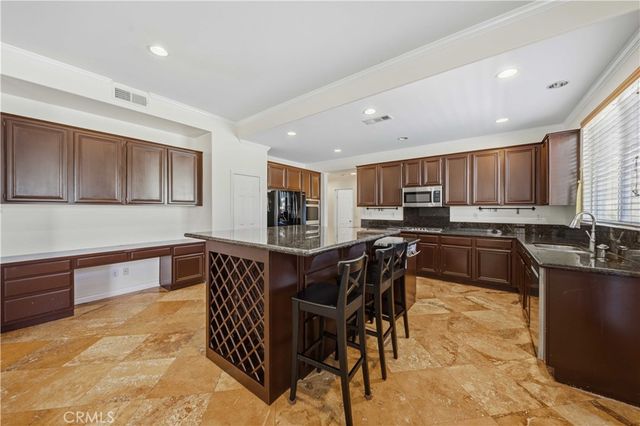 40949 Knoll Drive, Palmdale, CA 93551