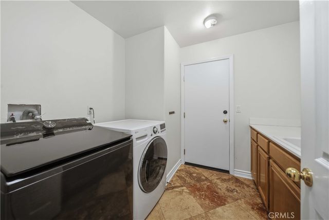 40949 Knoll Drive, Palmdale, CA 93551
