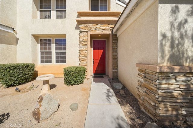 40949 Knoll Drive, Palmdale, CA 93551