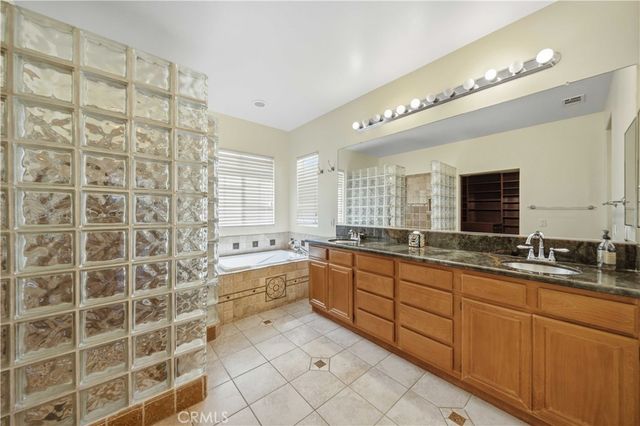 40949 Knoll Drive, Palmdale, CA 93551