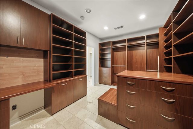 40949 Knoll Drive, Palmdale, CA 93551