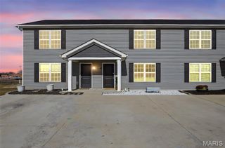 811 Navajo Trail, Warrenton, MO 63383