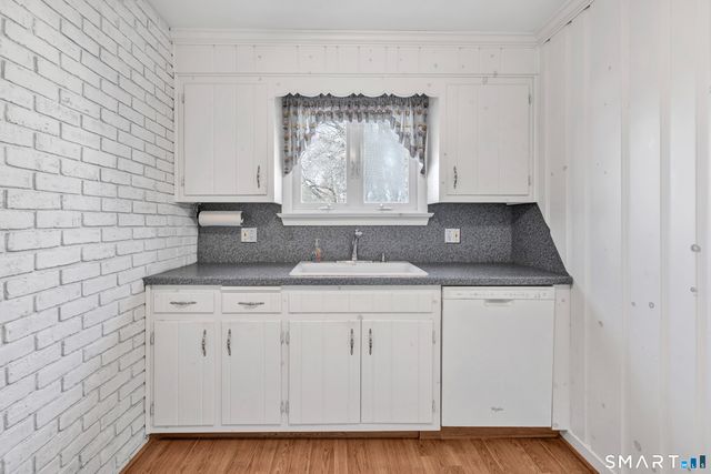 23 Lawton Terrace, Ansonia, CT 06401