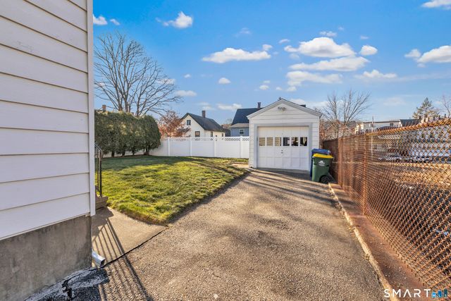 23 Lawton Terrace, Ansonia, CT 06401