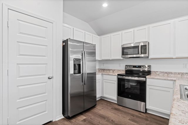8088 Chesapeake Trail, Bauxite, AR 72011