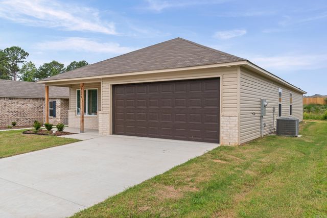 8088 Chesapeake Trail, Bauxite, AR 72011