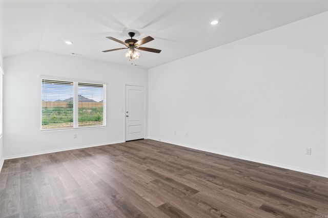 8088 Chesapeake Trail, Bauxite, AR 72011