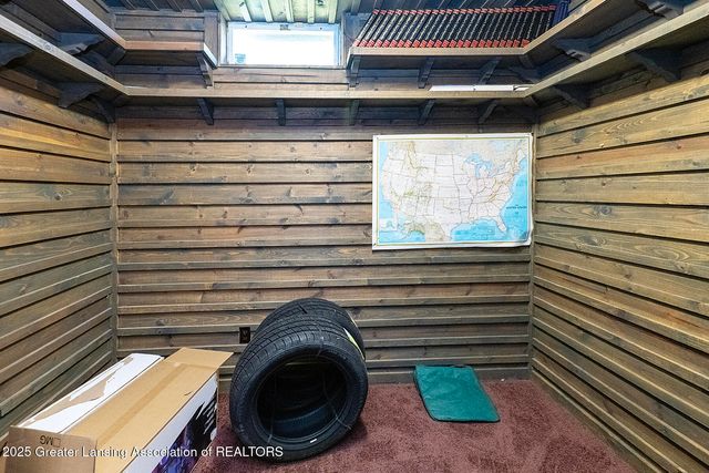 2806 S Washington Avenue, Lansing, MI 48910