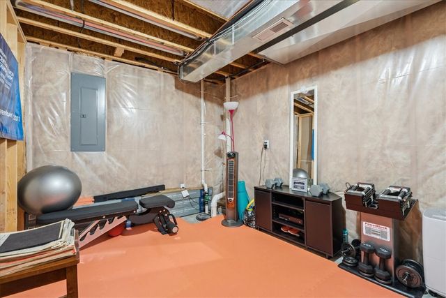 704 Cedar Bend Dr, Solon, IA 52333