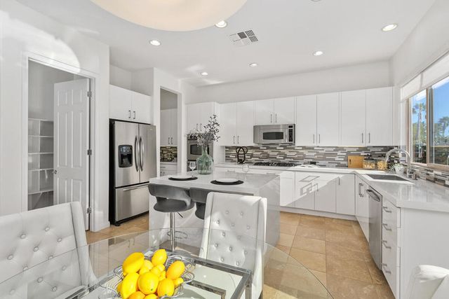 81071 Avenida Sombra, Indio, CA 92203