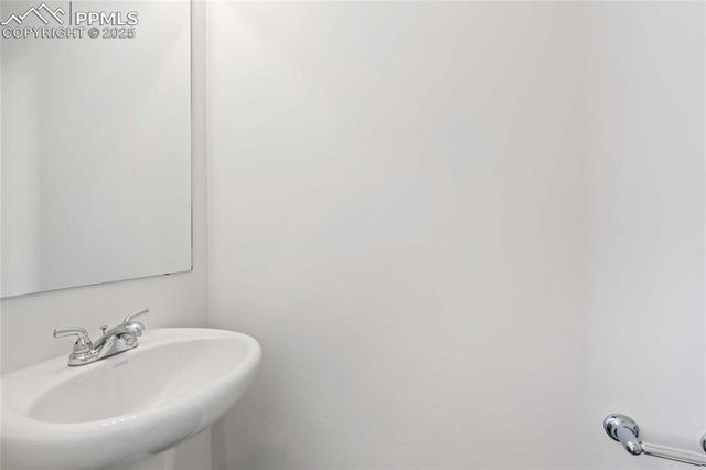 9357 Twin Sisters Drive, Colorado Springs, CO 80927