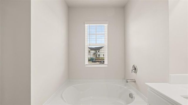 825 Trillium Drive, Locust Grove, GA 30248