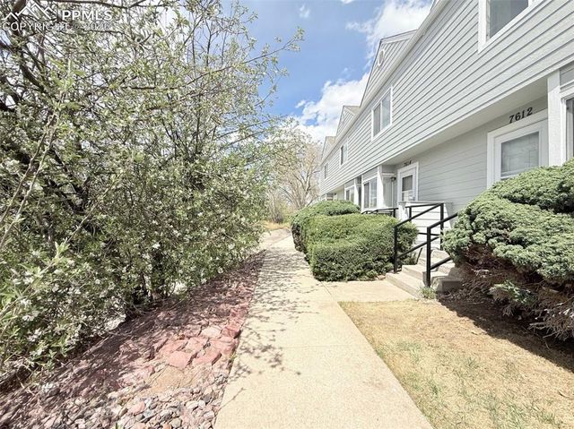 7612 Lexington Manor Drive, Colorado Springs, CO 80920