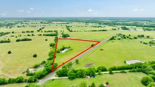 3781 Fm 151, Whitewright, TX 75491