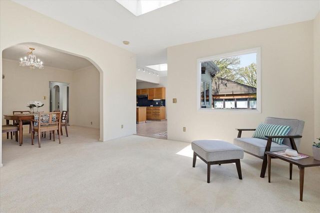 724 FOREST Drive, Council Bluffs, IA 51503