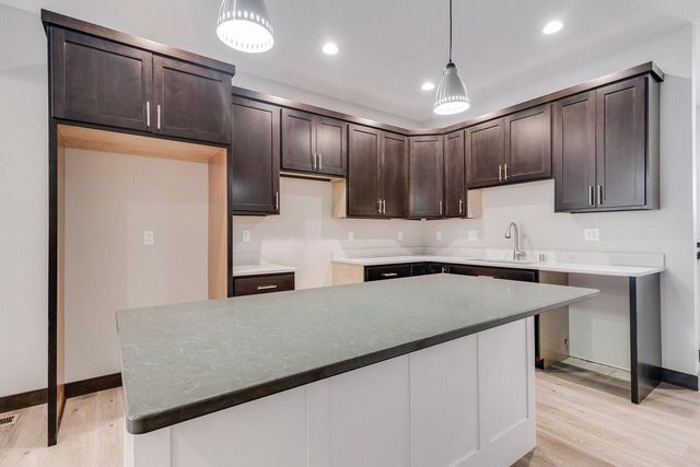 4060 Brooke Elizabeth DRIVE, Onalaska, WI 54650