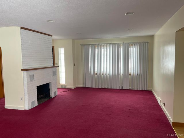 613 N 5th Avenue, Hurley, WI 54534