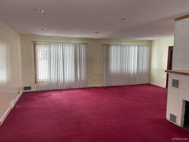 613 N 5th Avenue, Hurley, WI 54534