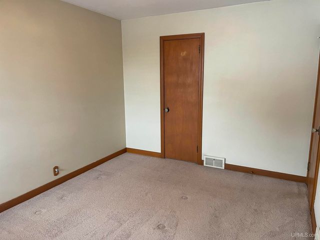 613 N 5th Avenue, Hurley, WI 54534