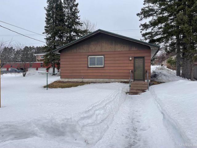 613 N 5th Avenue, Hurley, WI 54534