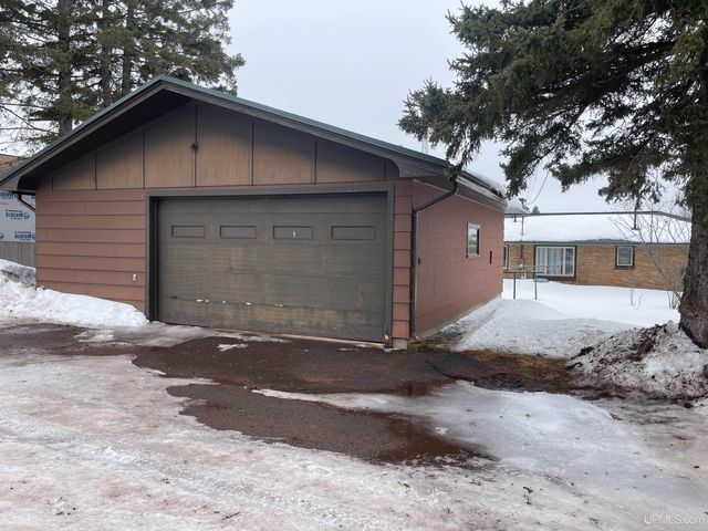 613 N 5th Avenue, Hurley, WI 54534