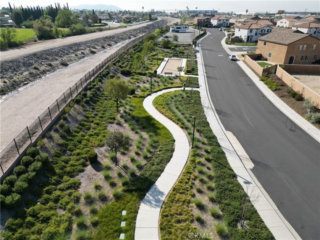 3829 W Bodega, San Bernardino, CA 92407