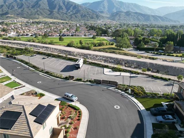 3829 W Bodega, San Bernardino, CA 92407