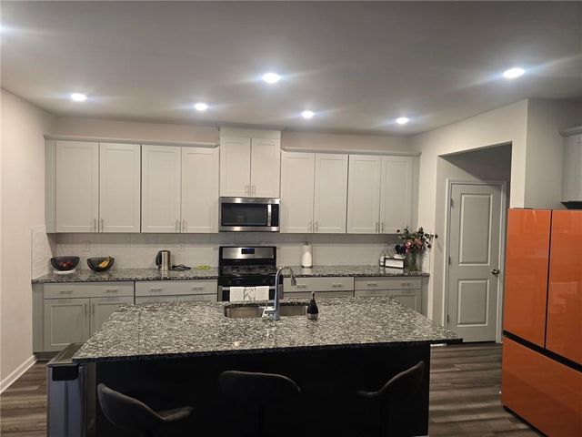 3938 Dean Grove Way, Loganville, GA 30052