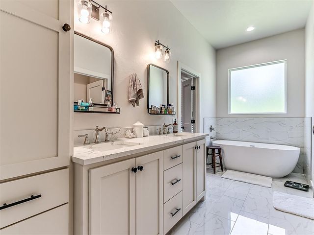 1791 Baylee Lane, Choctaw, OK 73020