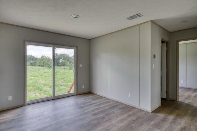 9960 Goose Prairie Road, Midway, TX 75852