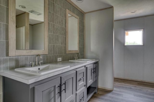 9960 Goose Prairie Road, Midway, TX 75852