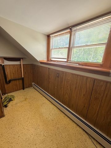 57 Swan Ave 2, Worcester, MA 01602