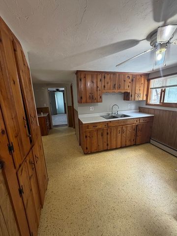 57 Swan Ave 2, Worcester, MA 01602