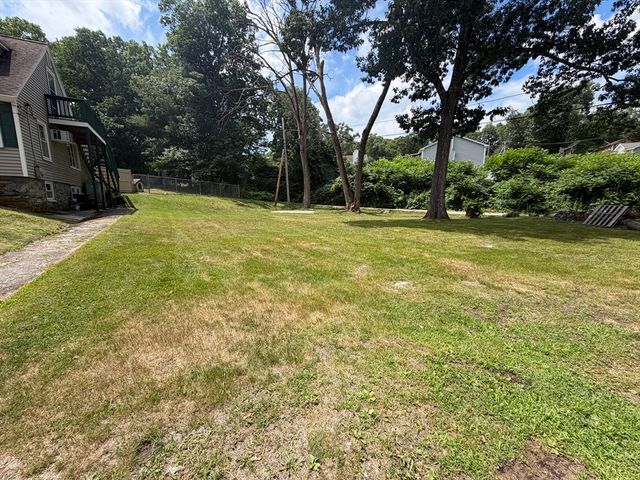 57 Swan Ave 2, Worcester, MA 01602