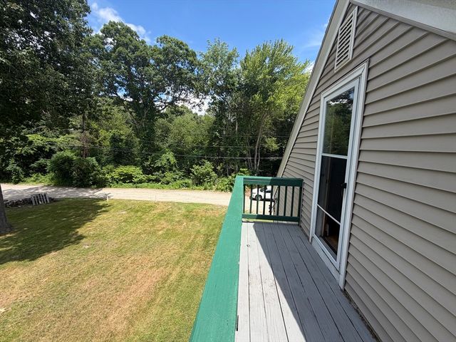57 Swan Ave 2, Worcester, MA 01602