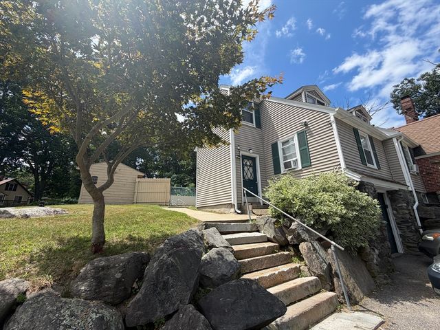 57 Swan Ave 2, Worcester, MA 01602