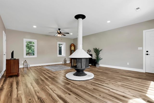 7198 Canyon Road SE, Hebron, OH 43025