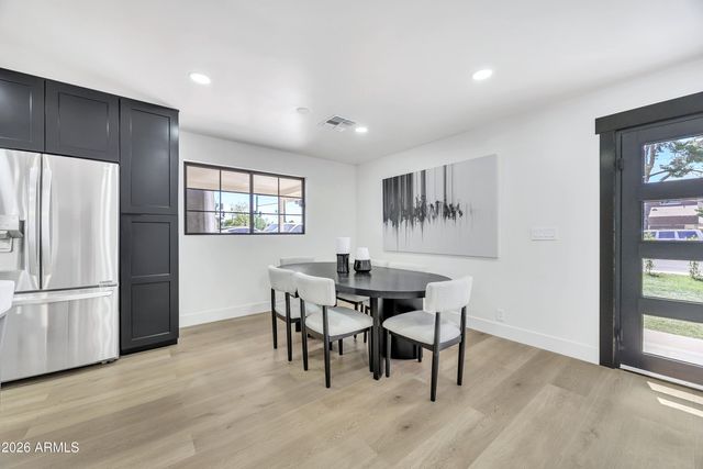 3936 E OAK Street, Phoenix, AZ 85008