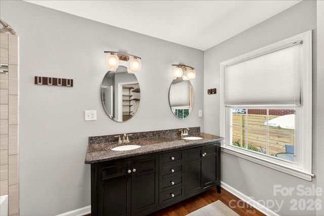 3425 Airlie Street, Charlotte, NC 28205