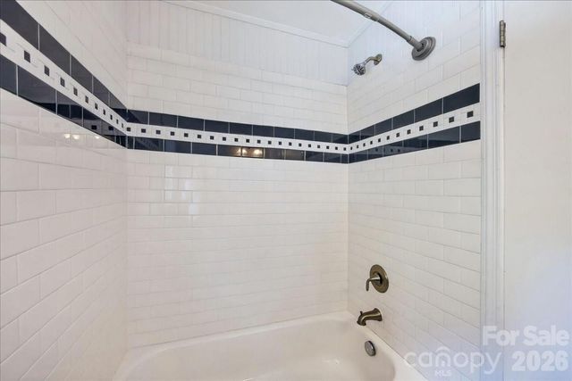3425 Airlie Street, Charlotte, NC 28205