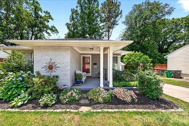 3425 Airlie Street, Charlotte, NC 28205