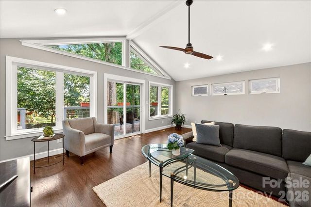 3425 Airlie Street, Charlotte, NC 28205