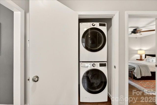 3425 Airlie Street, Charlotte, NC 28205