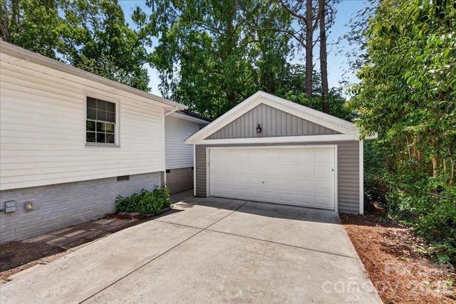 3425 Airlie Street, Charlotte, NC 28205
