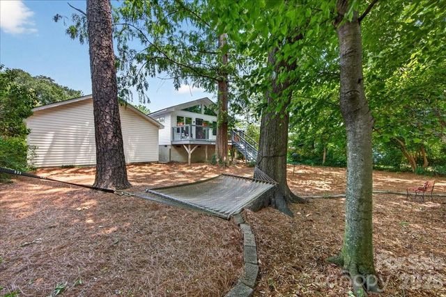 3425 Airlie Street, Charlotte, NC 28205