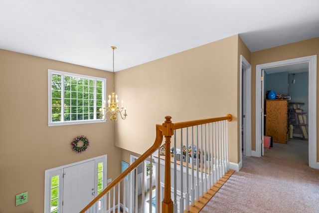53 Arnold Way, Uxbridge, MA 01569