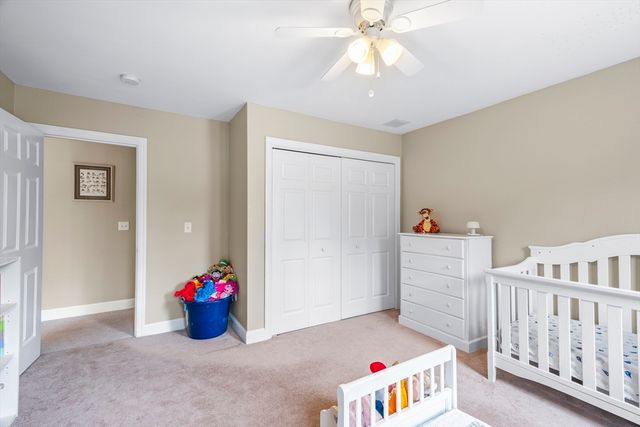 53 Arnold Way, Uxbridge, MA 01569