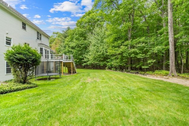 53 Arnold Way, Uxbridge, MA 01569